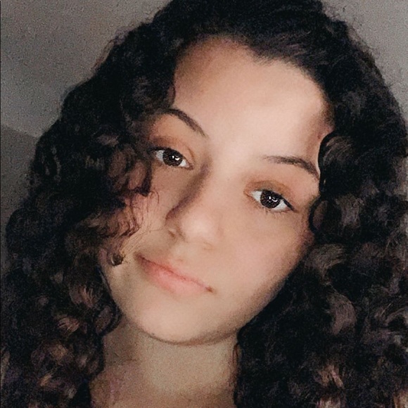 Meet your Posher, Natalia - Picture 1 of 1